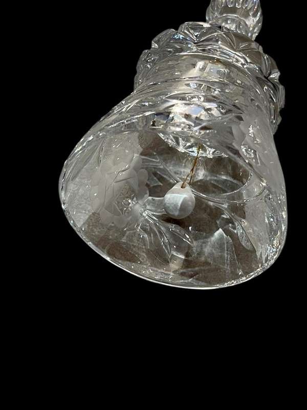 Bell crystal rose cut