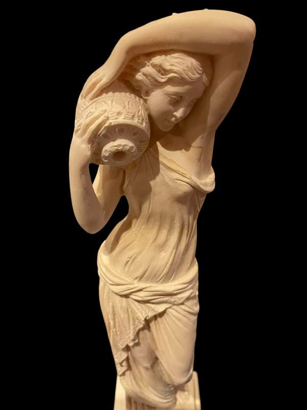 Figurine