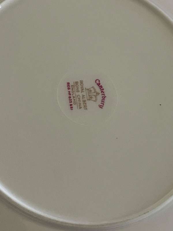 Cake platter Royal Albert Canterbury