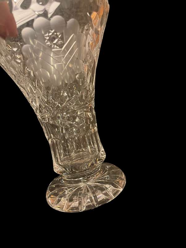 Vase rose cut crystal