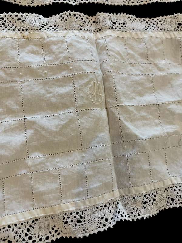 Hankies ladies each