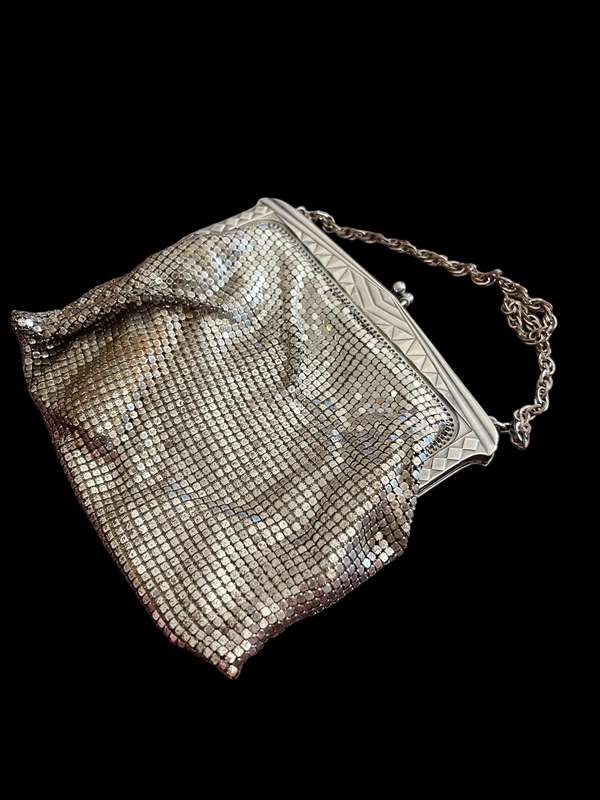 Handbag chain mail