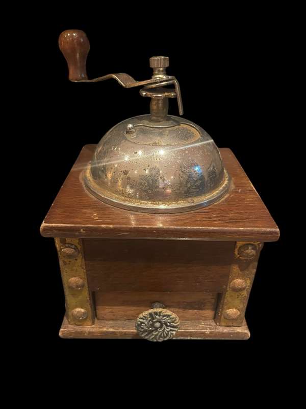 Coffee grinder vintage/antique