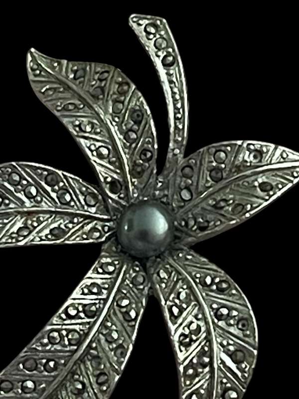 Brooch marcasite vintage(V)