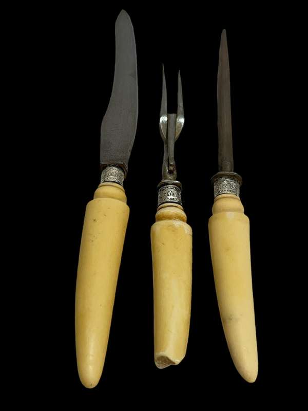 Carving set