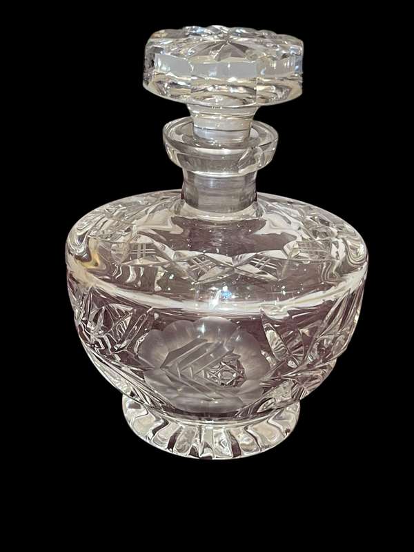 Perfume bottle rose cut