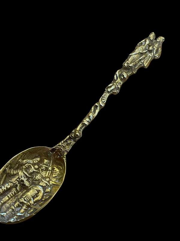Spoon Italy
