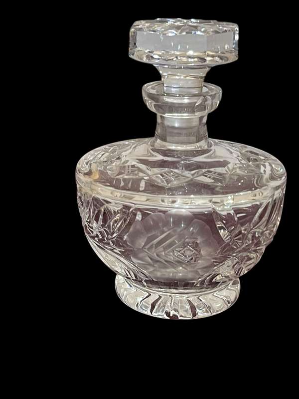 Perfume bottle rose cut