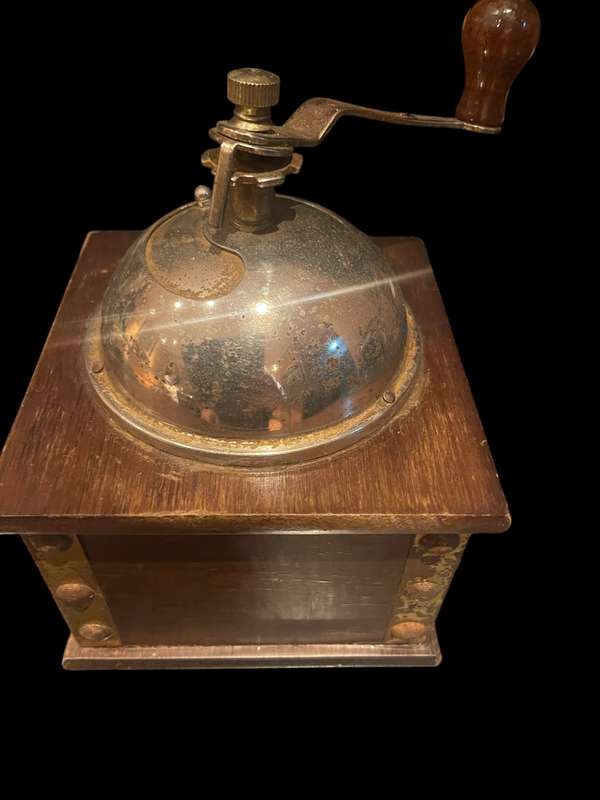 Coffee grinder vintage/antique