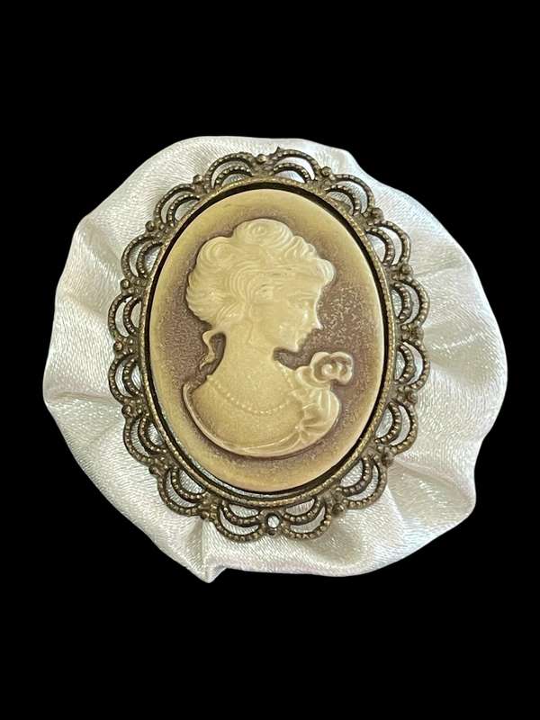 Brooch(NR12)