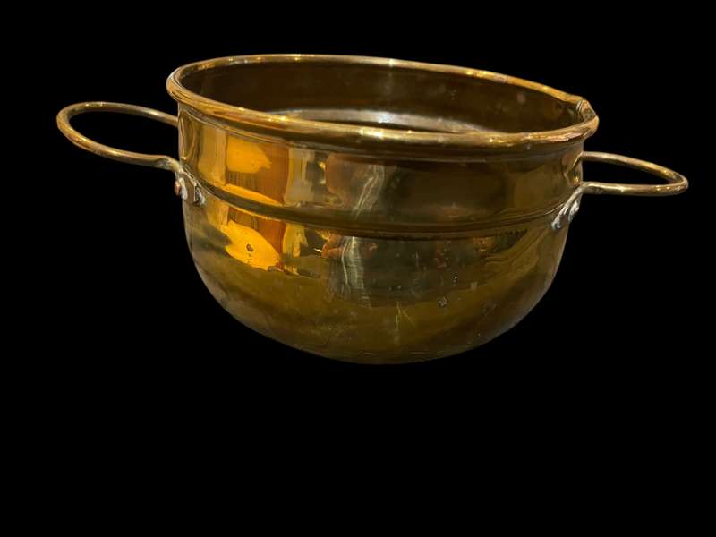 Planter brass