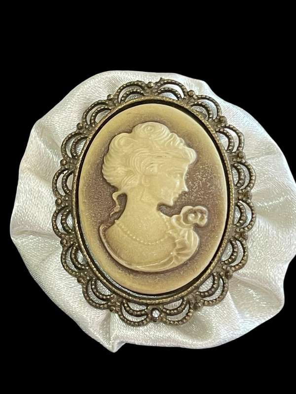 Brooch(NR12)