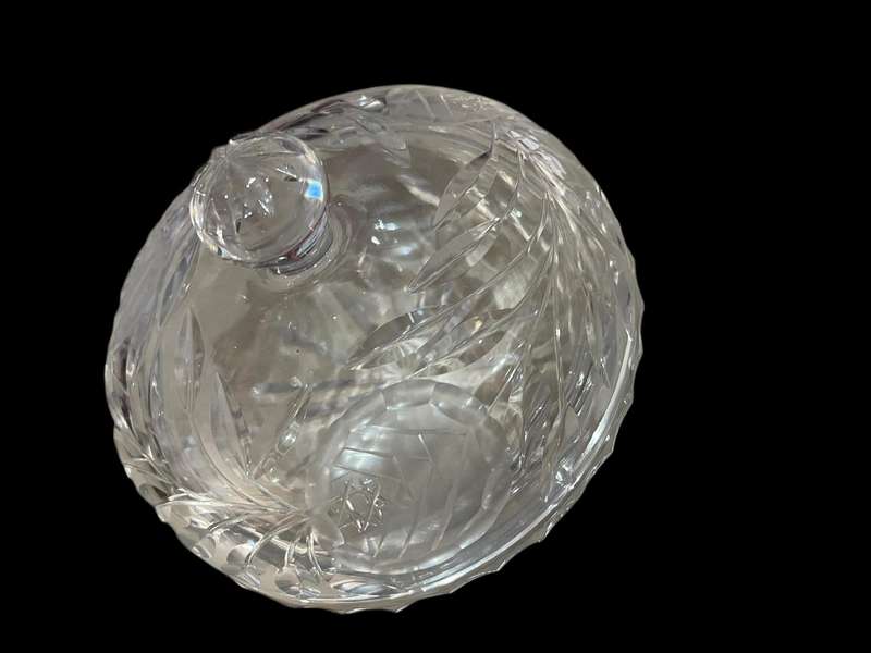 Bowl lidded crystal