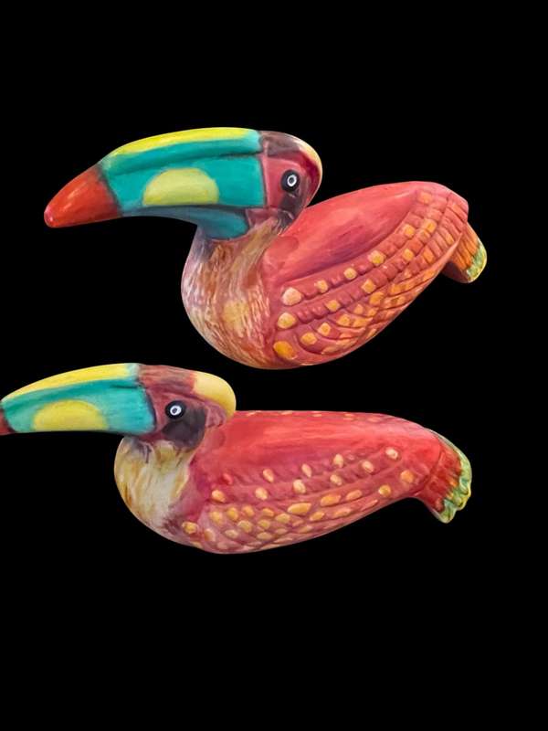 Ornaments Africa Art Toucan birds set
