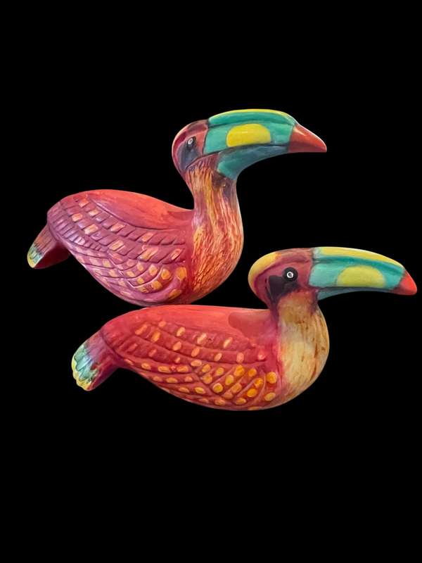 Ornaments Africa Art Toucan birds set