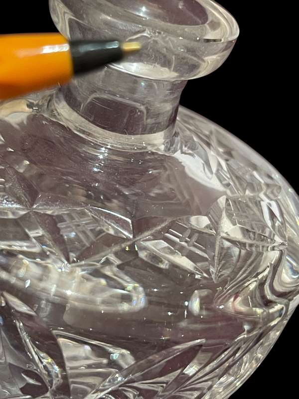 Perfume bottle rose cut
