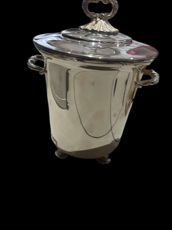 Ice bucket lidded silver plated
