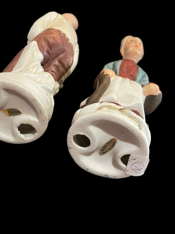 Figurines set