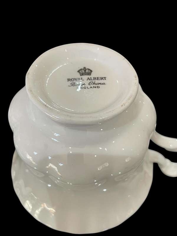 Teacup Royal Albert each