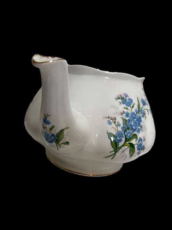 Teapot Royal Albert lid damaged