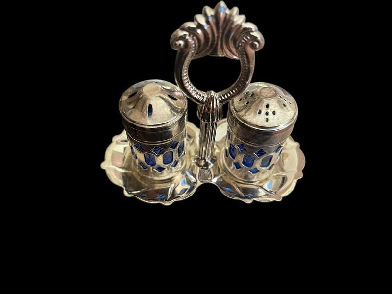 Salt pepper set