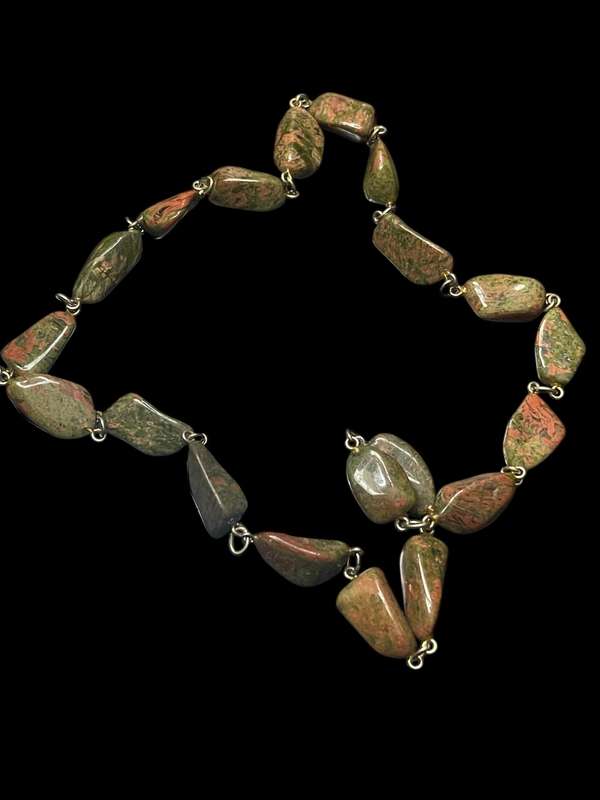 Necklace semi precious stone vintage