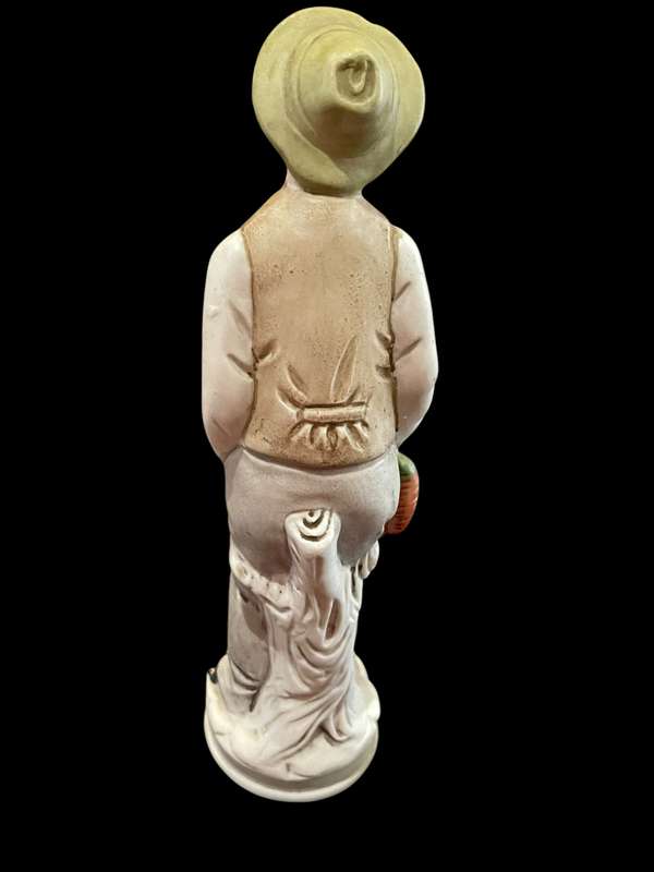 Figurine