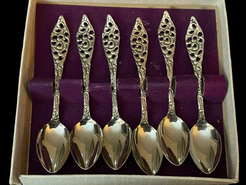 Teaspoons Dutch