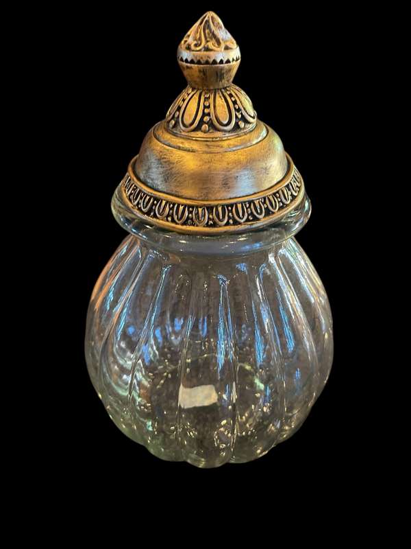 Container lidded glass