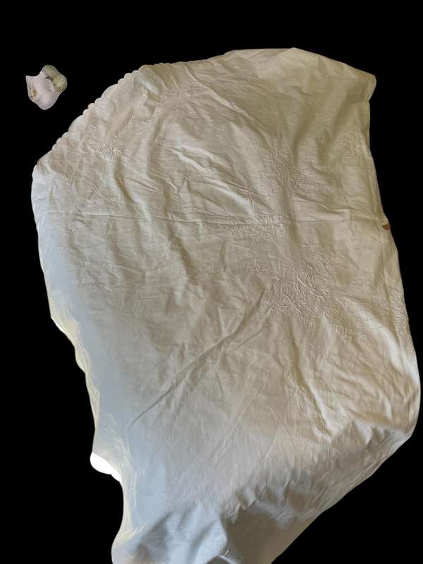 Tablecloth embroidered round(NR16)