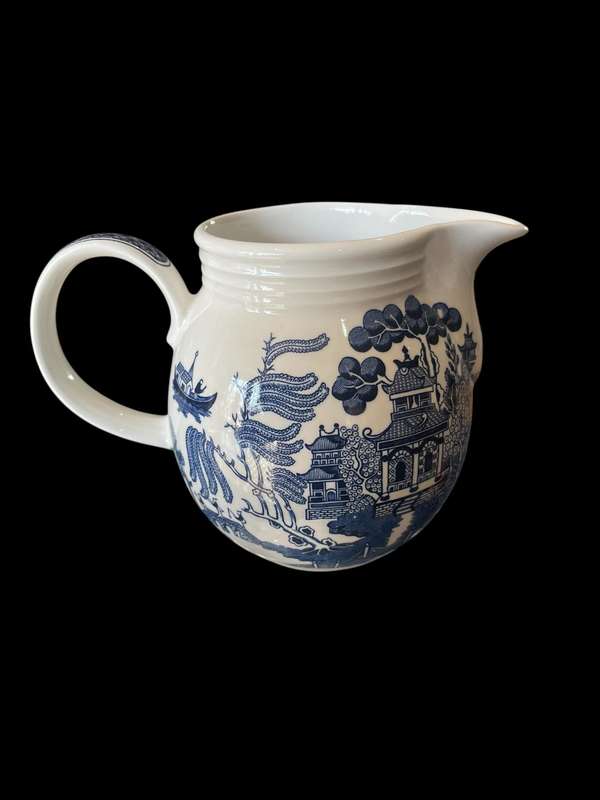 Milk jug Churchill