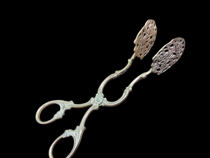 Pastry tong antique