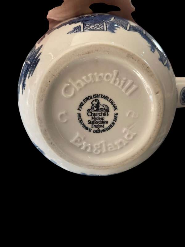 Milk jug Churchill