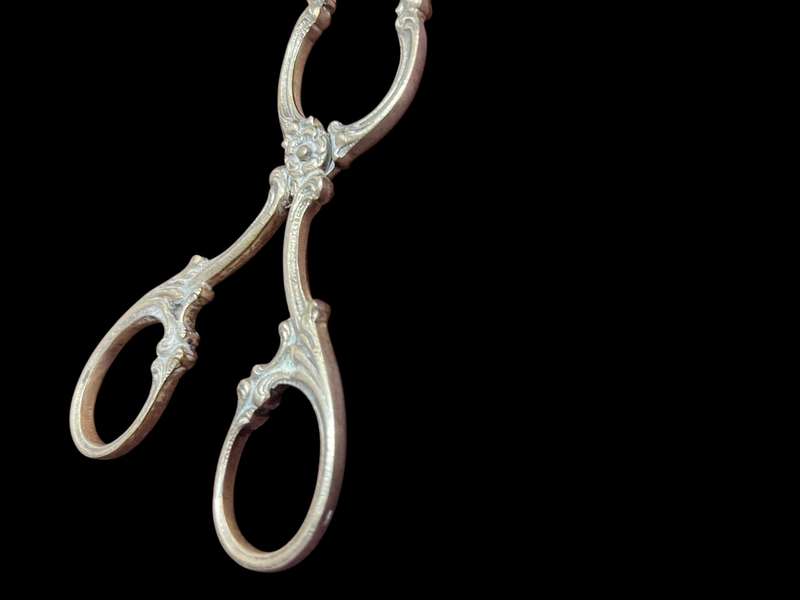 Pastry tong antique