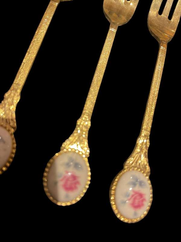 Cake forks gold plated(NR22)