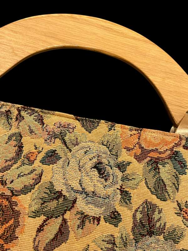 Handbag tapestry style