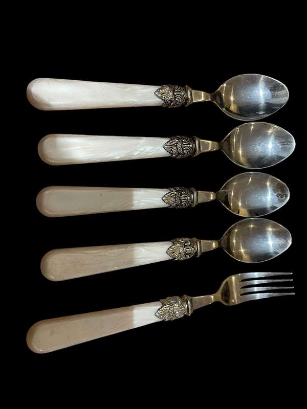 Cutlery faux mother of pearl replacement pieces