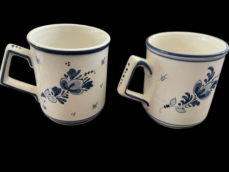 Coffee/tea mugs Delft each