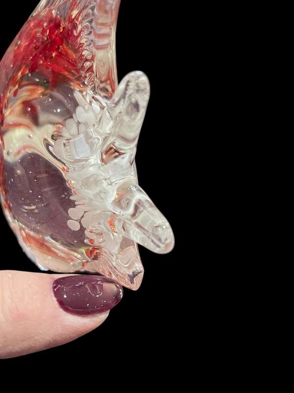 Ornaments/paperweights fish glass each