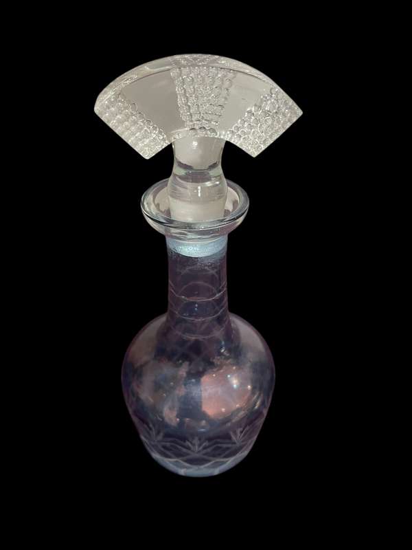Perfume/dresser/bath oil bottle