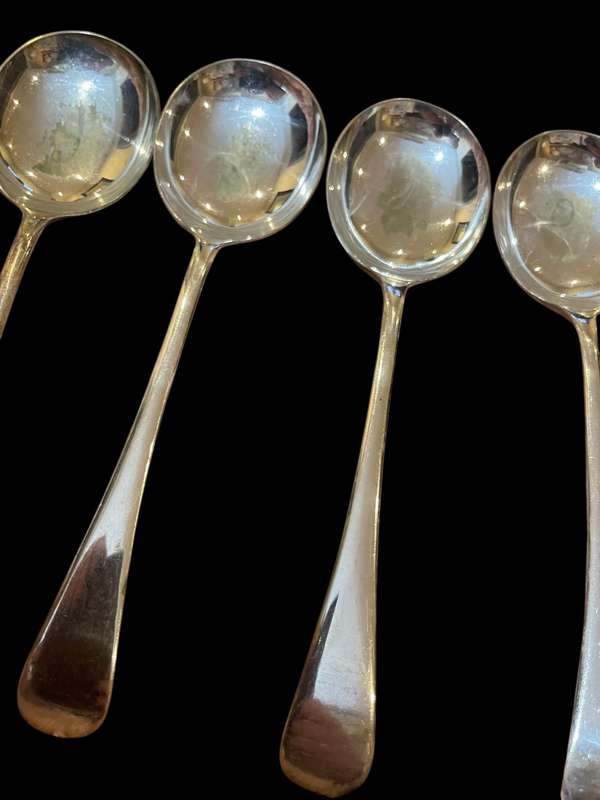 Soup spoons x6(NR12)