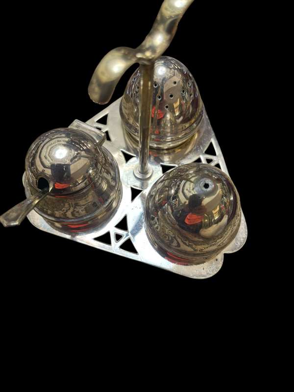Condiment set
