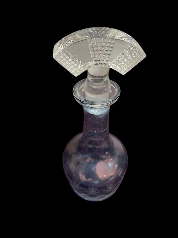 Perfume/dresser/bath oil bottle