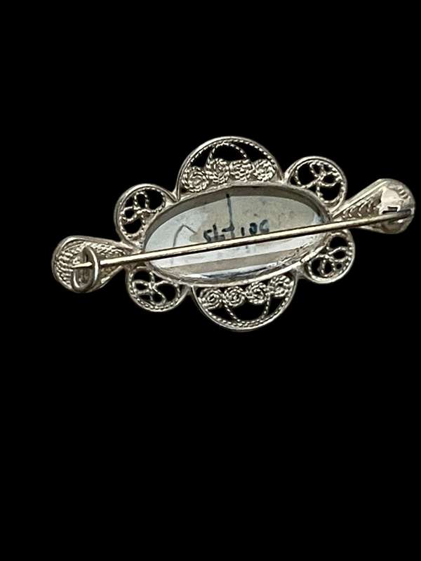 Brooch Delft silver