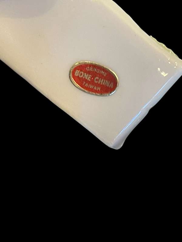 Name place holders x8 Fine Bone China