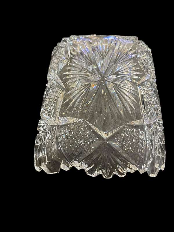 Trinket holder crystal