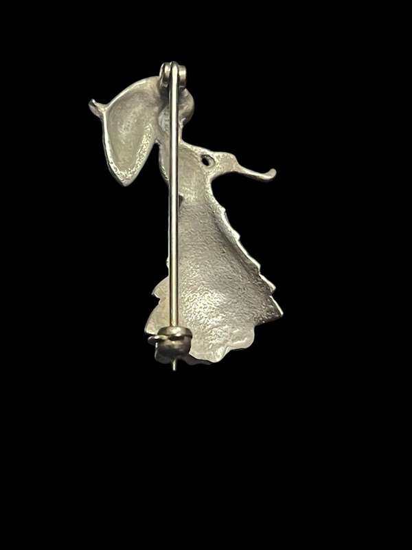 Brooch Victorian lady silver