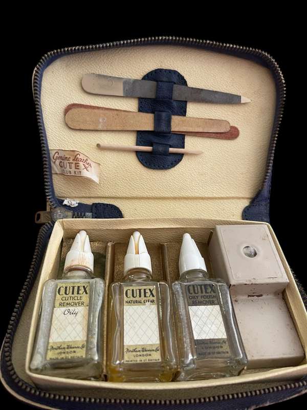 Vanity set Cutex 1930s