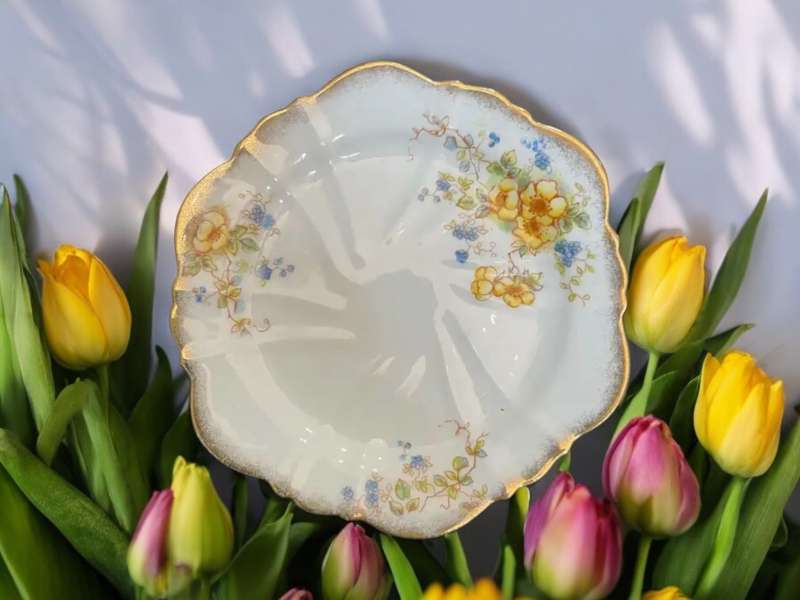 Cake/side plates Victorian each