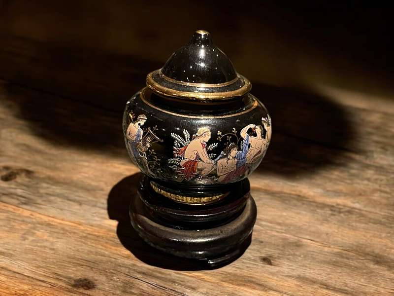 Perfume bottle Greece stand